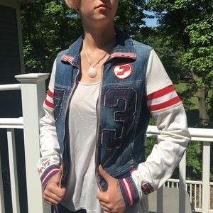 Pepe Jeans Super-Cool Vintage Look Jean Jacket!